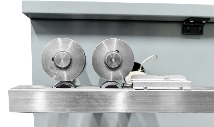 滤袋中缝热风焊接机